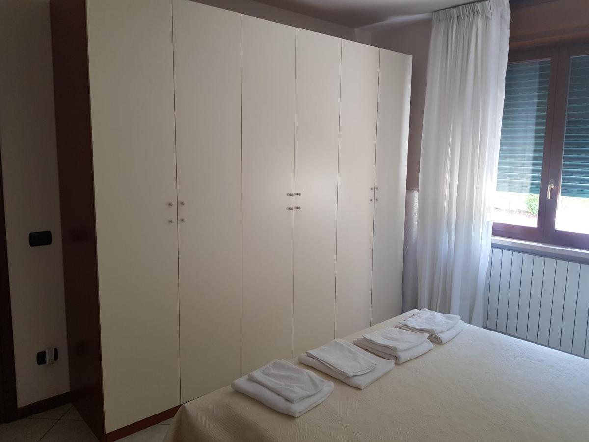 Appartamento Diamantina Десенцано дел Гарда Екстериор снимка